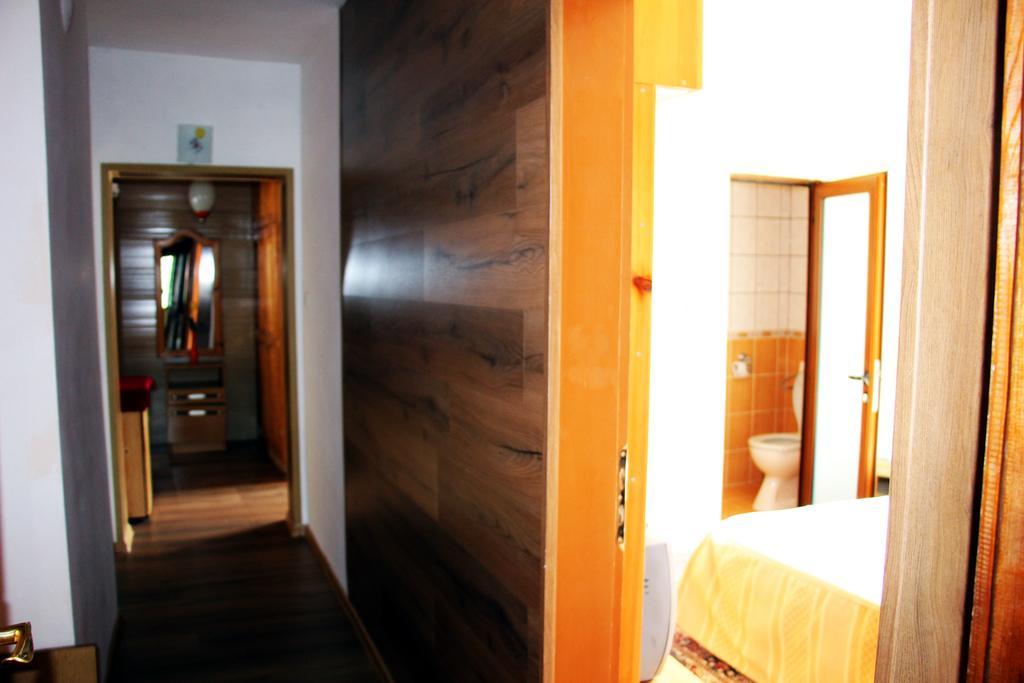 בנסקו Guest House Sevda מראה חיצוני תמונה